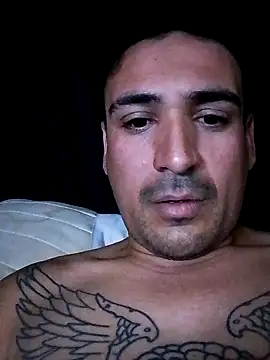 bigandstrong2217 online show from October 9, 6:33 am