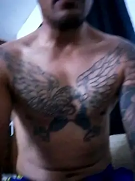 bigandstrong2217 online show from January 8, 5:43 am