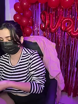 Snapshot of Anonnymsk chatting on February 12, 5:24 am Anonnymsk online show from February 12, 5:24 am