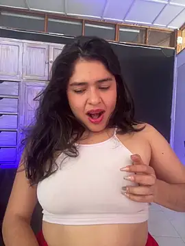 Snapshot of EmilyNoir1 chatting on May 6, 9:09 pm EmilyNoir1 online show from May 6, 9:09 pm