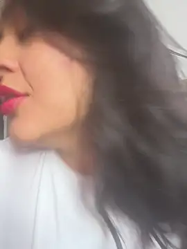 Snapshot of EmilyNoir1 chatting on June 6, 6:56 pm EmilyNoir1 online show from June 6, 6:56 pm