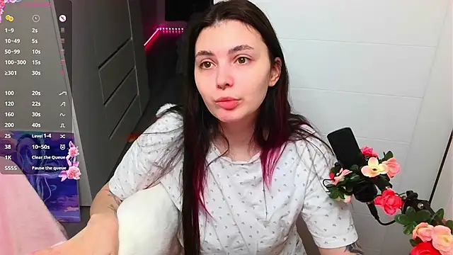 peachyness online show from March 17, 5:49 pm