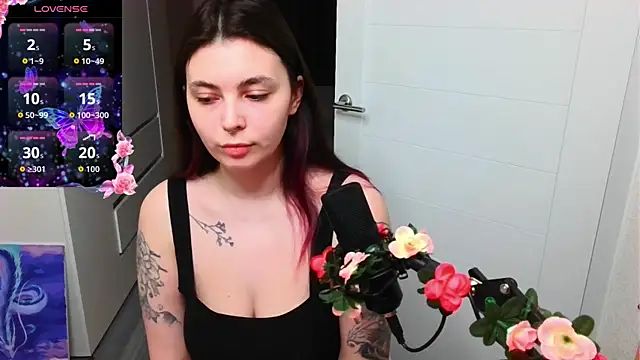 peachyness online show from March 27, 10:04 am