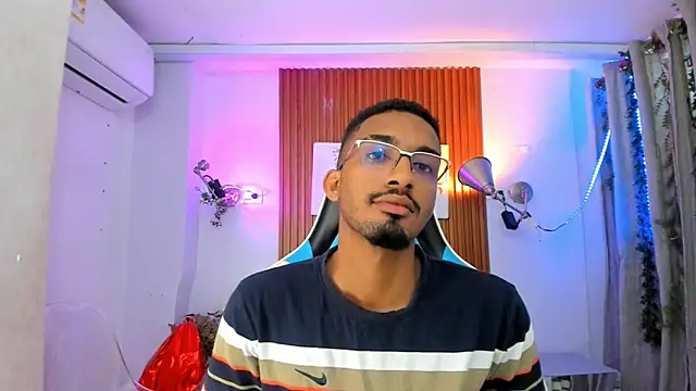 Darwin mayo online show from October 4, 5:22 pm