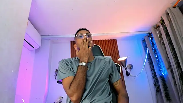 Darwin mayo online show from October 24, 5:53 pm