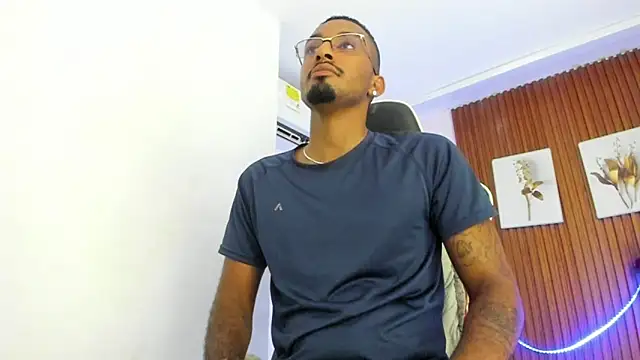 Darwin mayo online show from April 23, 5:48 pm