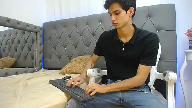 Sebalexis7 online show from October 5, 3:16 am