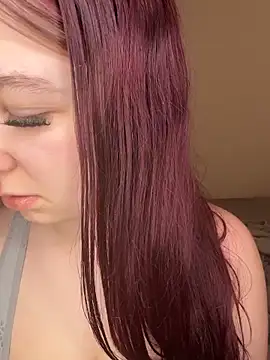 SweetTeenGirl online show from February 17, 2:13 pm