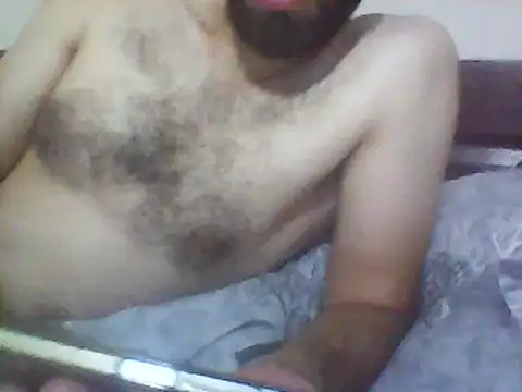 Snapshot of maher990 chatting on May 15, 7:10 pm maher990 online show from May 15, 7:10 pm