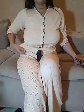 Snapshot of Rubi_9ahbouna chatting on October 15, 11:49 pm Rubi 9ahbouna online show from October 15, 11:49 pm