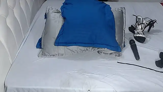 Snapshot of SamiBoobsxx chatting on July 5, 5:25 am SamiBoobsxx online show from July 5, 5:25 am