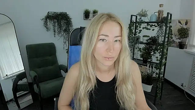 AstraMonroe online show from April 6, 4:21 am