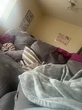 different-strokes online show from March 9, 11:14 am