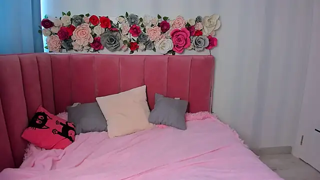 Snapshot of AnimeAlica18 chatting on September 18, 3:41 am AnimeAlica18 online show from September 18, 3:41 am