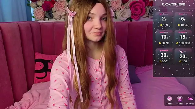 Snapshot of AnimeAlica18 chatting on November 14, 8:24 am AnimeAlica18 online show from November 14, 8:24 am