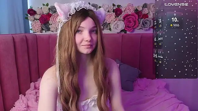 Snapshot of AnimeAlica18 chatting on November 20, 8:14 am AnimeAlica18 online show from November 20, 8:14 am