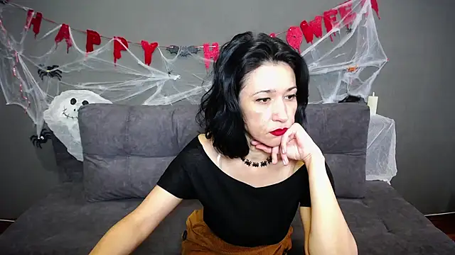 CameronEnns online show from October 17, 8:17 am