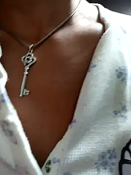 Snapshot of Flacidas chatting on November 18, 7:02 am Flacidas online show from November 18, 7:02 am