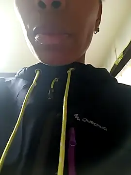 Snapshot of Flacidas chatting on November 29, 9:23 am Flacidas online show from November 29, 9:23 am