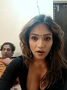 zoyarathore online show from May 8, 5:40 pm