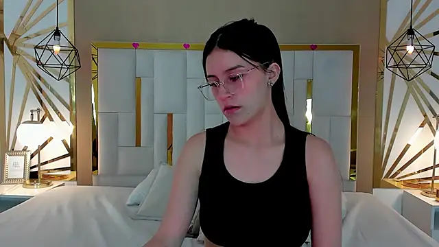 Snapshot of maddy_jaclsonw chatting on October 19, 1:12 pm maddy jaclsonw online show from October 19, 1:12 pm