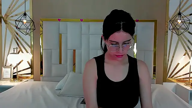 Snapshot of maddy_jaclsonw chatting on October 22, 3:01 pm maddy jaclsonw online show from October 22, 3:01 pm