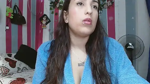 Snapshot of karo_lovely chatting on October 21, 6:08 pm karo lovely online show from October 21, 6:08 pm
