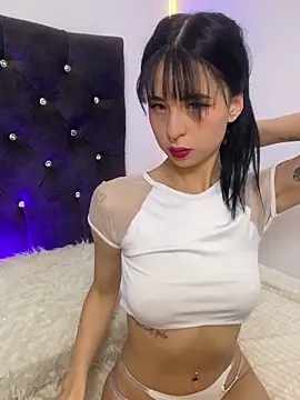 Snapshot of Lia__1 chatting on October 7, 12:35 pm Lia  1 online show from October 7, 12:35 pm