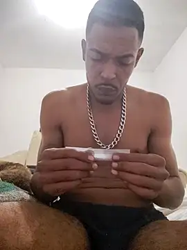 Snapshot of lacoste12 chatting on February 4, 11:53 pm lacoste12 online show from February 4, 11:53 pm