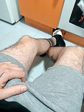 Snapshot of berto_acierto98 chatting on November 22, 6:51 pm berto acierto98 online show from November 22, 6:51 pm