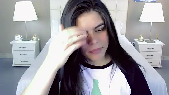 maddissonivanova online show from October 1, 7:42 pm