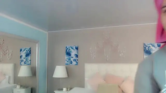 maddissonivanova online show from March 9, 7:07 pm