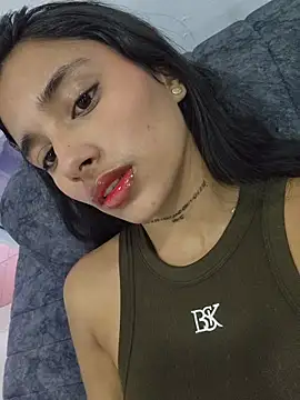 Lorena Mcfly online show from April 18, 11:36 am