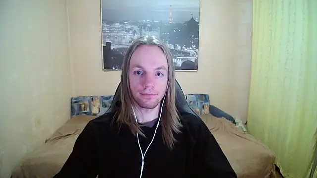 AdamDickens online show from April 20, 10:00 pm