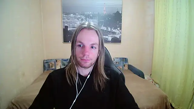 AdamDickens online show from April 21, 9:50 pm