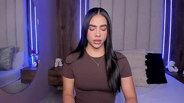 LucySalvatore  online show from March 13, 3:51 pm