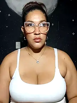 Ivy horse  online show from April 5, 10:29 pm