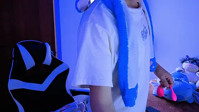 taichi bluy online show from November 11, 7:47 pm