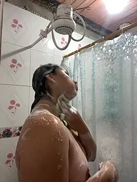 Snapshot of BELLAALEJA chatting on July 9, 2:21 pm BELLAALEJA online show from July 9, 2:21 pm