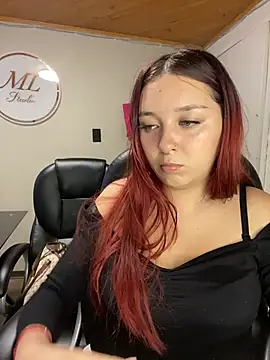 Karen18 boobs online show from April 11, 3:11 am