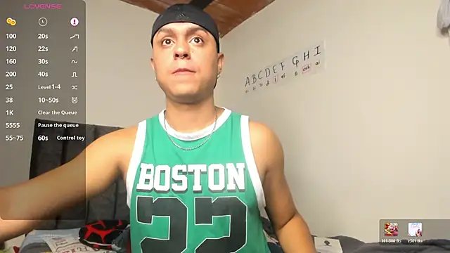 Snapshot of ANGELOGAO chatting on December 19, 3:30 pm ANGELOGAO online show from December 19, 3:30 pm