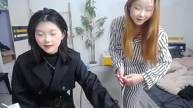 Babygirls523 online show from September 26, 5:06 pm