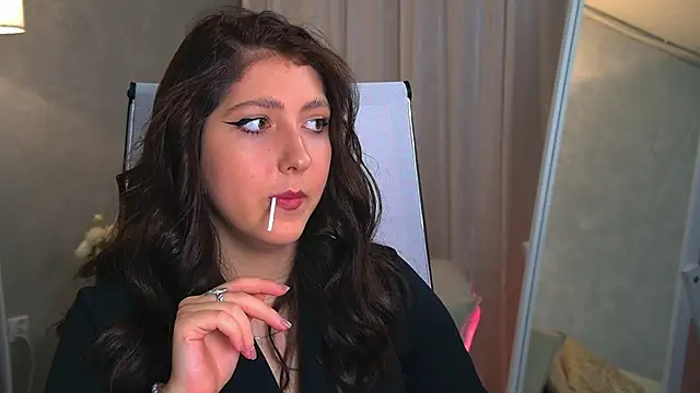 Snapshot of Mary_Miiller chatting on October 7, 9:39 am Mary Miiller online show from October 7, 9:39 am