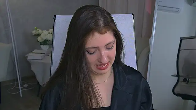 Mary Miiller online show from November 6, 6:25 am