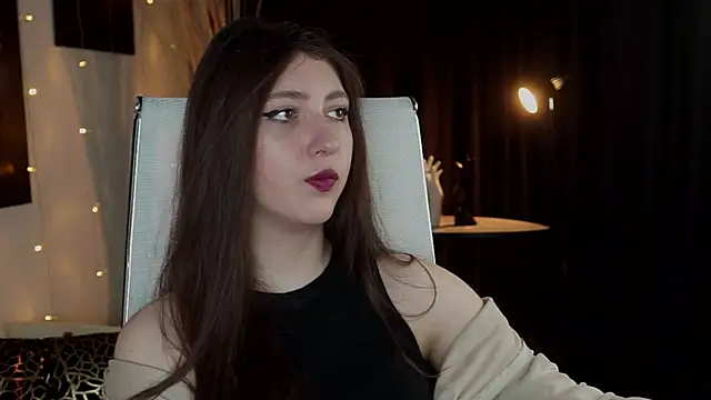 Mary Miiller online show from March 26, 6:30 am