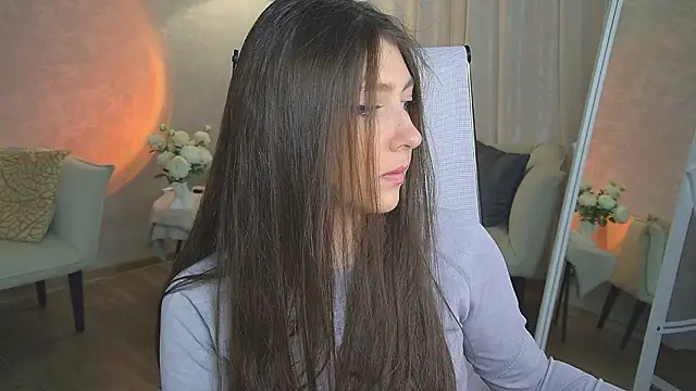 Mary Miiller online show from March 28, 6:46 am