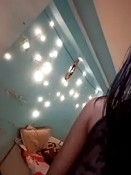 Snapshot of RENUKA_RAJPUT chatting on April 23, 7:41 am RENUKA RAJPUT online show from April 23, 7:41 am