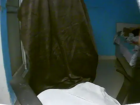 Snapshot of RENUKA_RAJPUT chatting on May 15, 4:36 pm RENUKA RAJPUT online show from May 15, 4:36 pm