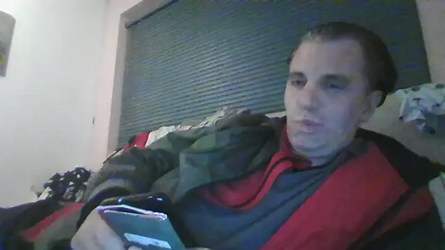 Snapshot of JasperGeil chatting on October 23, 7:34 pm JasperGeil online show from October 23, 7:34 pm