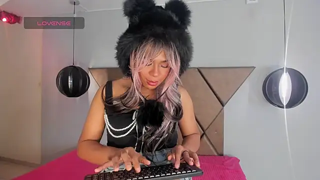 Sol Vanegas online show from September 25, 12:09 pm